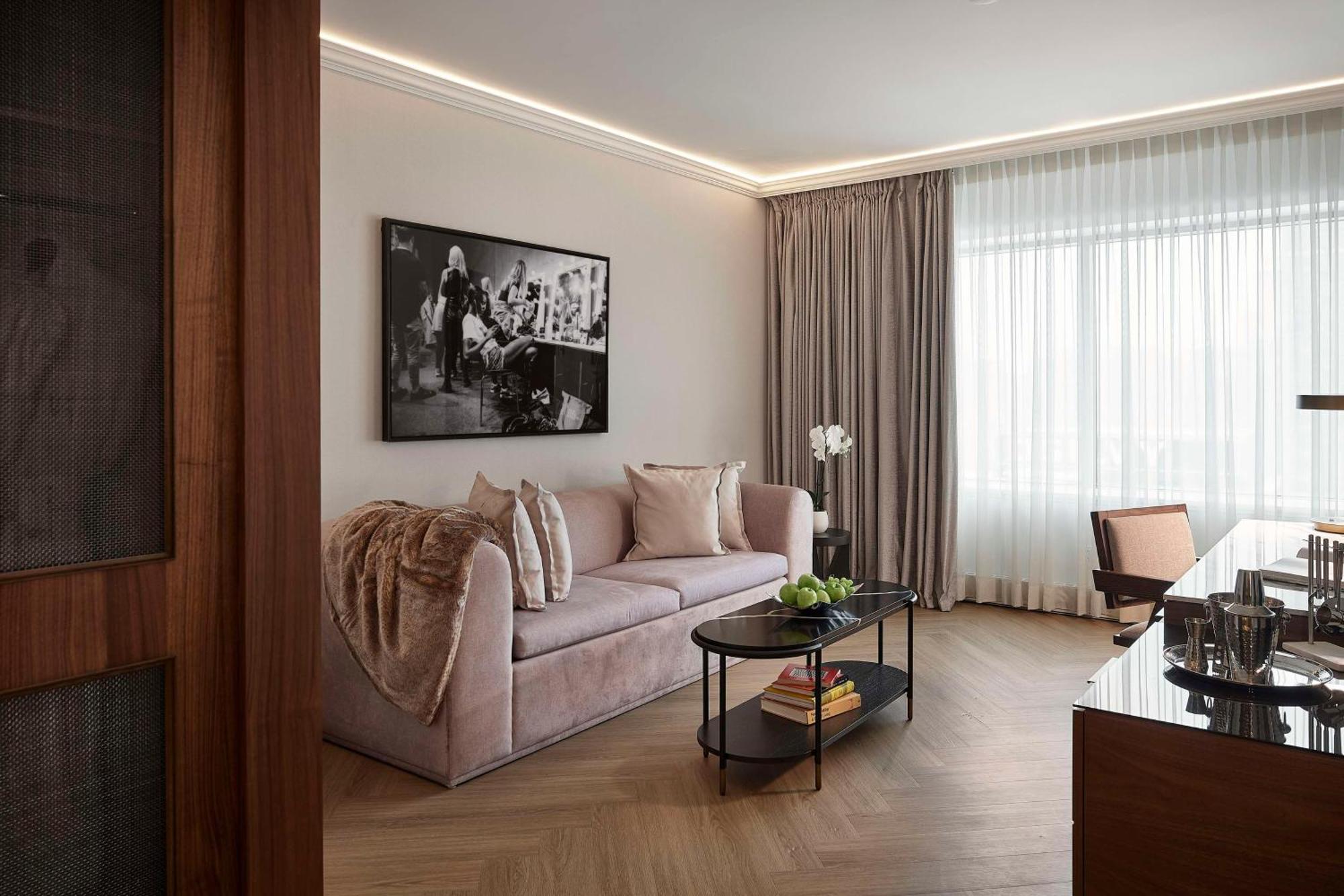 Vogue Hotel Montreal Downtown, Curio Collection By Hilton Exteriör bild